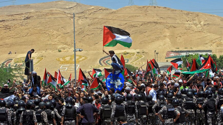 Protesters rush toward Israeli border in Jordan and Lebanon Al