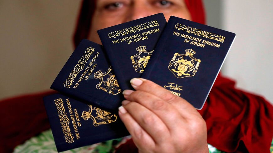 Palestinians Seek Israeli Citizenship In Jerusalem Al Monitor   GettyImages 1159891991 