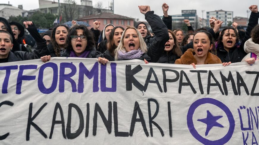 Women chant slogans in front of the Istanbul courthouse in Istanbul on April 5, 2023.