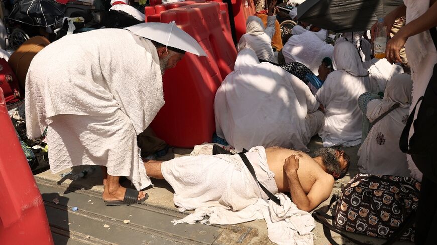 Pilgrims at the hajj were laid low by the scorching heat