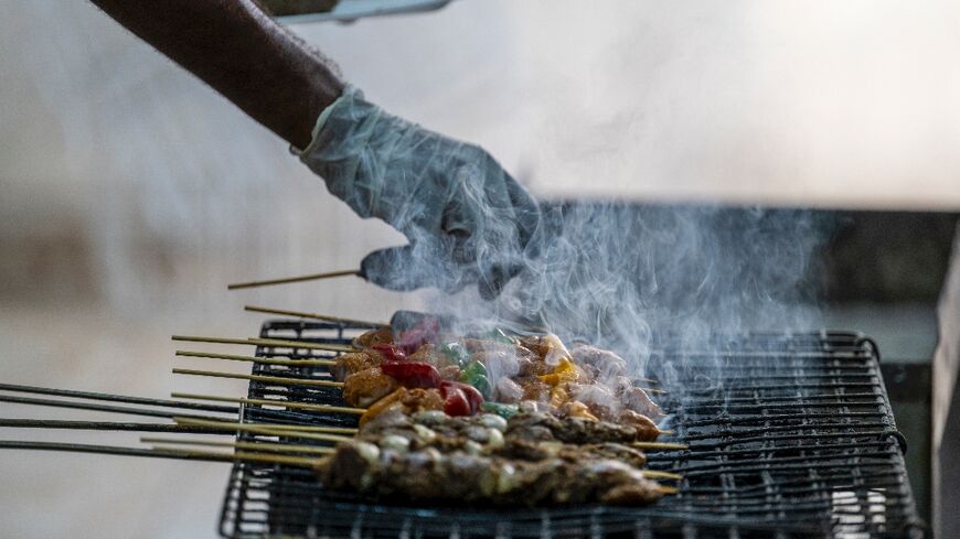 Sudanese refugees who fled to Egypt have opened restuarants and are adapting their traditional cuisine to Egyptian palates