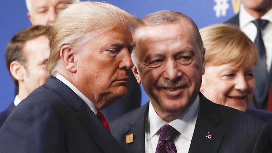 US President Donald Trump (L) and Turkey's President Recep Tayyip Erdogan (R).