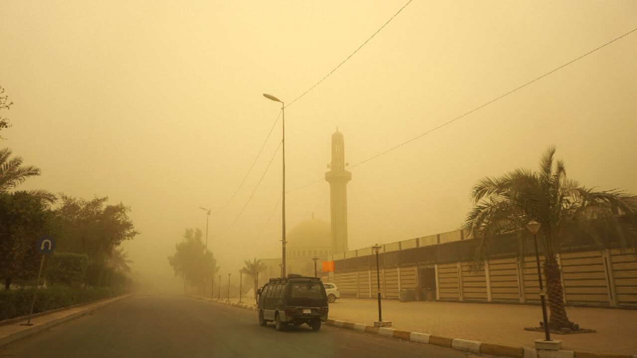 The streets of Iraq's capital Baghdad were once more largely bereft of traffic on Monday morning, as the latest in a series of sandstorms descended