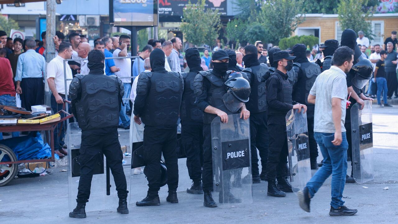 Security forces deploy during a rally called for by the New Generation movement.