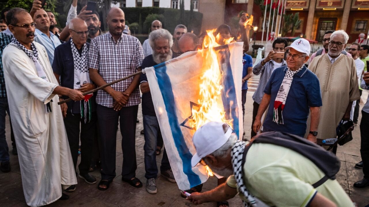 Around 100 people chanted slogans against the rapprochement between Morocco and the Jewish state, criticising Israeli ambassador David Govrin and Moroccan Foreign Minister Nasser Bourita