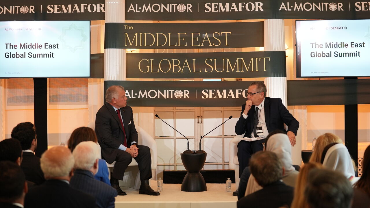 King Abdullah speaks with Al-Monitor President Andrew Parasiliti