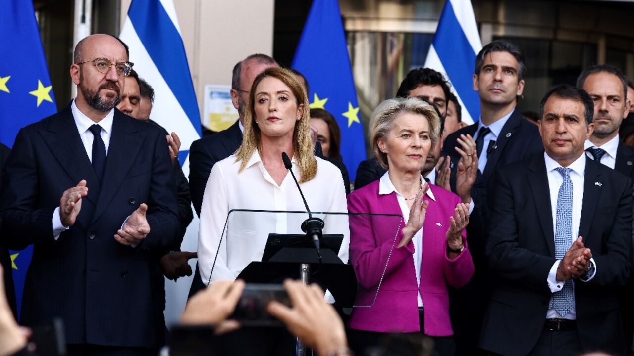 Several EU governments bristled at Ursula von der Leyen (2ndR) for taking it on herself to wade into foreign policy matters with a visit to Israel