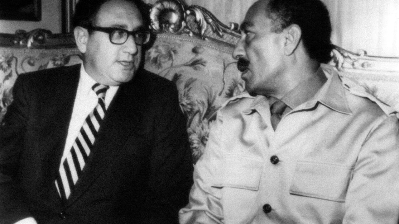 Then US secretary of state Henry Kissinger meets with Egypt's president Anwar Sadat on November 7, 1973 in Cairo