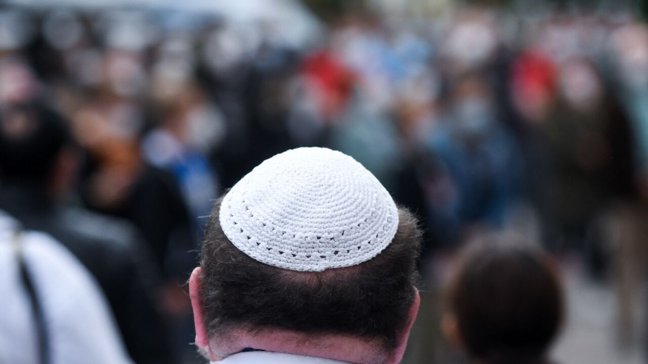 Photo illustration:  A US delegation has cut short its visit to Saudi Arabia after one of its members, Orthodox Rabbi Abraham Cooper, was asked to remove his Jewish head covering, or kippah