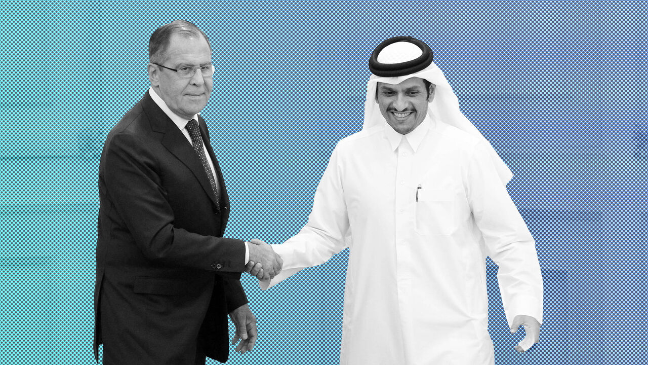 Qatar's foreign minister Sheikh Mohammed bin Abdulrahman al-Thani shakes hands with Russia's foreign minister Sergey Lavrov after a joint news conference in Doha, Qatar August 30, 2017. REUTERS/Naseem Zeitoon - RC1DD95787D0