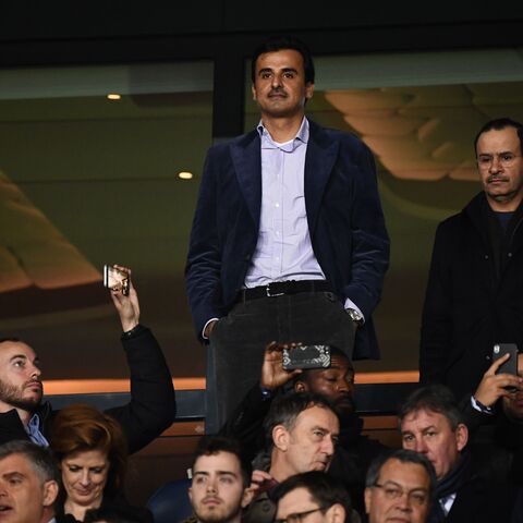 Qatar's Emir and Paris Saint-Germain owner Tamim bin Hamad Al-Thani (C) looks on during the UEFA Champions League round of 16 second-leg football match between Paris Saint-Germain (PSG) and Manchester United at the Parc des Princes stadium in Paris on March 6, 2019. (Photo by FRANCK FIFE / AFP) (Photo credit should read FRANCK FIFE/AFP via Getty Images)