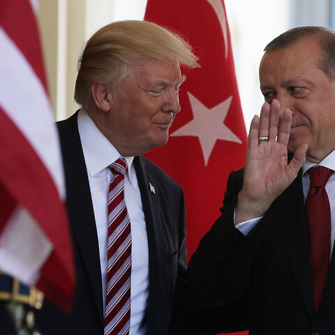 WASHINGTON, DC - MAY 16: U.S. President Donald Trump (L) welcomes President Recep Tayyip Erdogan (R) of Turkey outside the West Wing of the White House May 16, 2017 in Washington, DC. President Trump hosted President ErdoganÊwith an Oval Office meeting and a working luncheon. Both leaders are expected to give a joint statement. (Photo by Alex Wong/Getty Images)