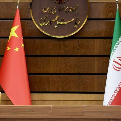 Senior Iranian and Chinese officials held talks in Tehran on expanding bilateral ties in various areas, particularly in the economic field.