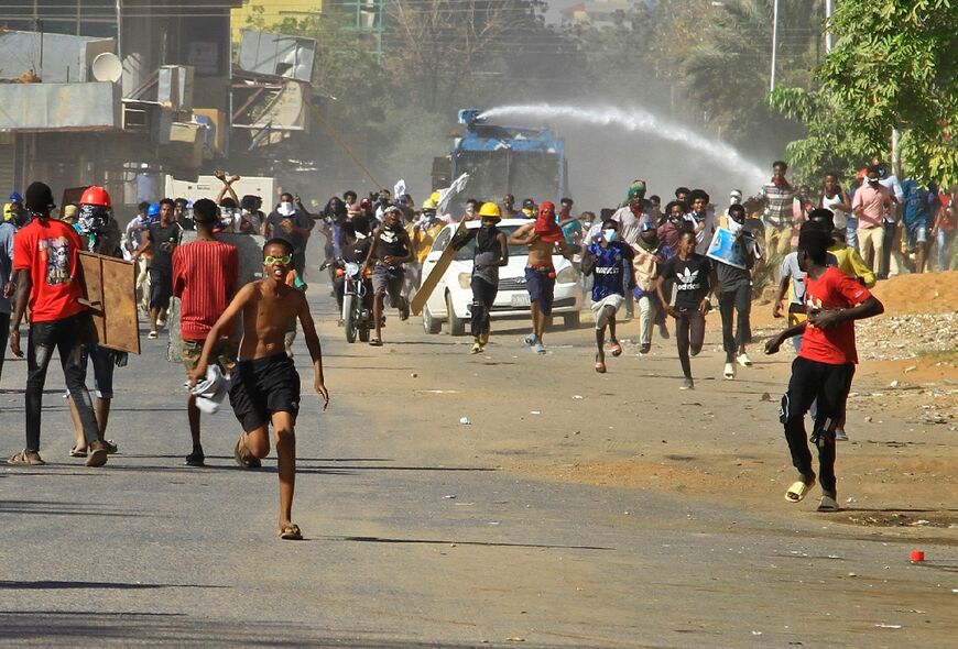 Sudan S Military Civilian Factions Sign Deal Seeking To End Crisis   De167312982eb3a11ba4d42625b782f839ce7bdf 