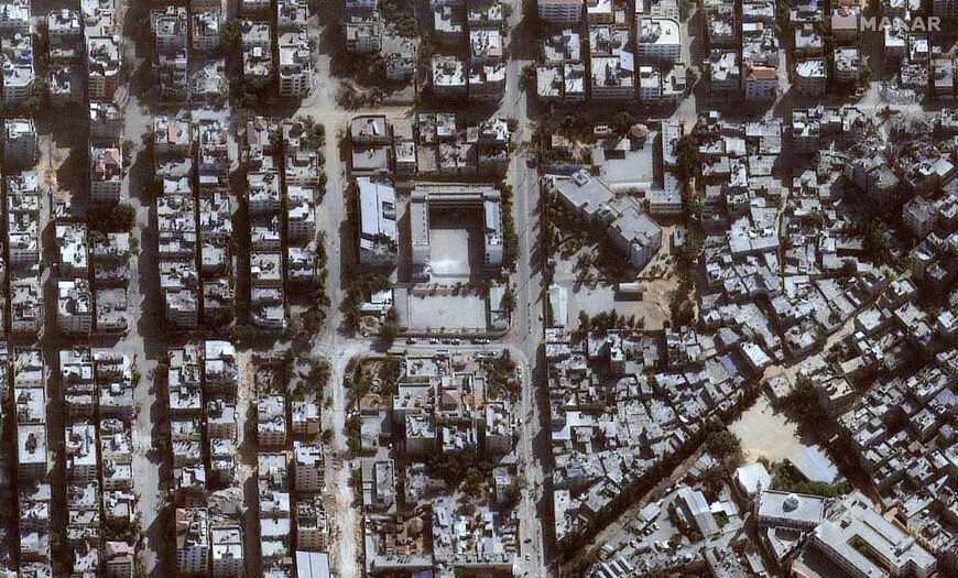 This satellite picture released by Maxar Technologies on November 12, 2023 shows the damage around Al-Rantisi Hospital in the northern Gaza Strip