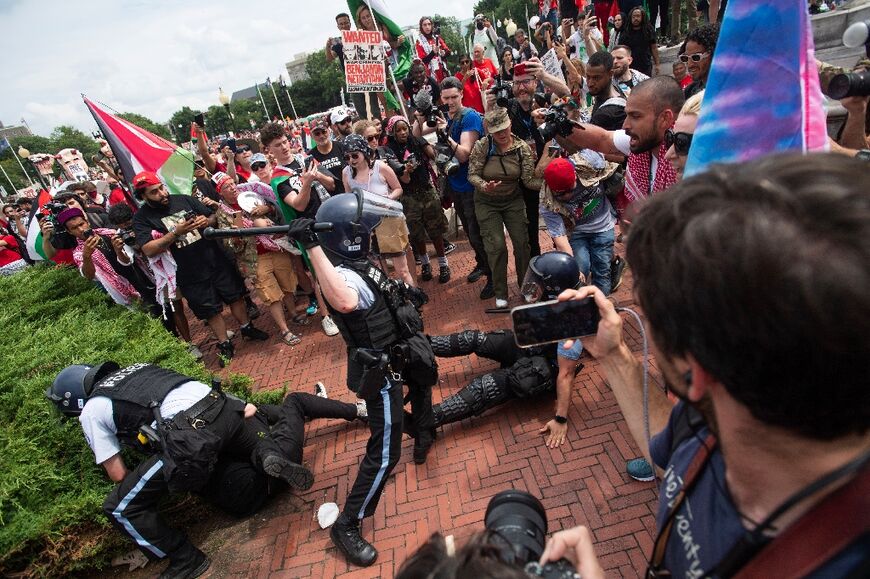 Pro-Palestinian protesters and police clash at Union Station in Washington on July 24, 2024, during a demonstration against Israeli Prime Minister Benjamin Netanyahu's visit to US Congress