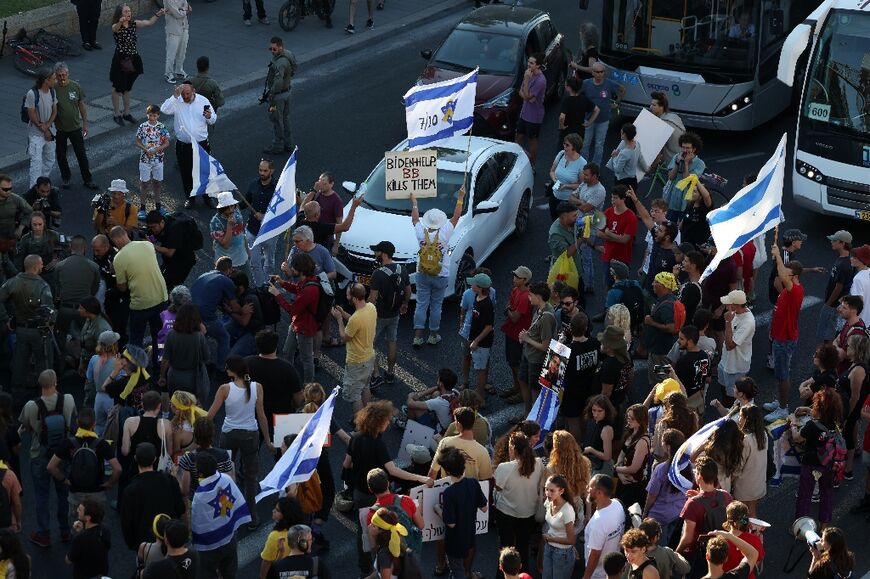 Relatives and supporters of Israeli hostages protest in central Jerusalem after the six bodies were found