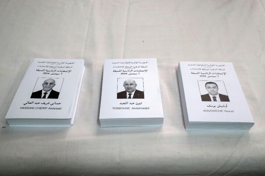 Ballot papers displaying portraits of the candidates