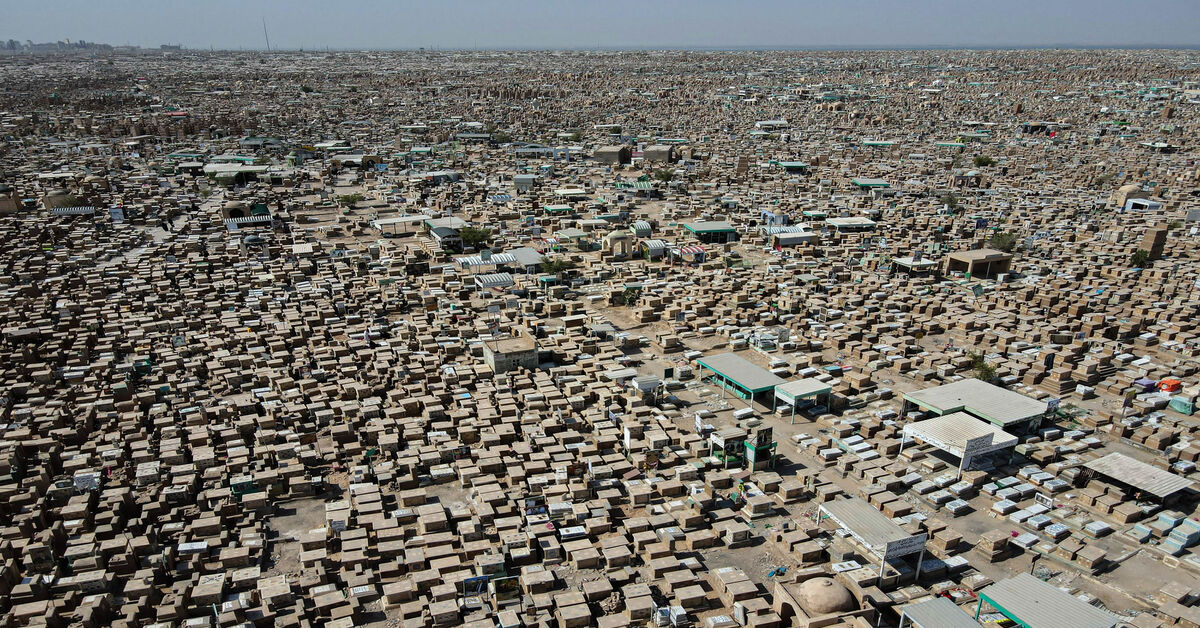 Valley of Peace,' largest world cemetery in holy city of Najaf