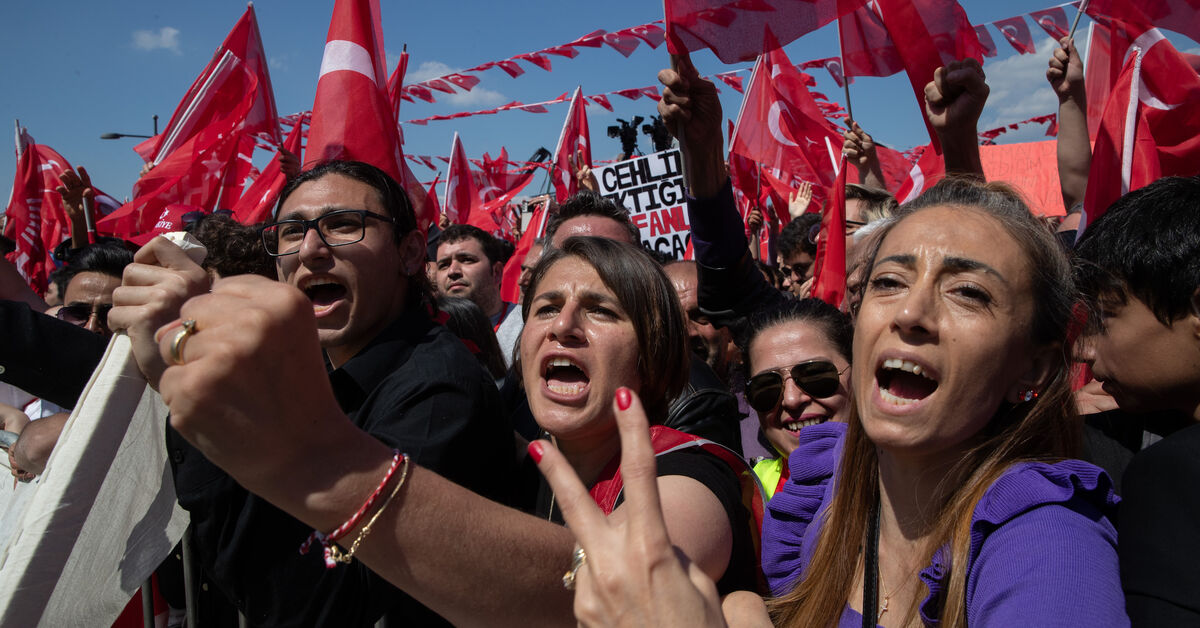 Turkey’s Kilicdaroglu pulls ahead of Erdogan in latest polls as campaign heats up