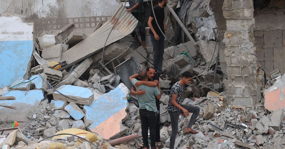 Gaza Under Siege Braces For Worst As Israel Hamas Fighting Escalates Al Monitor Independent 