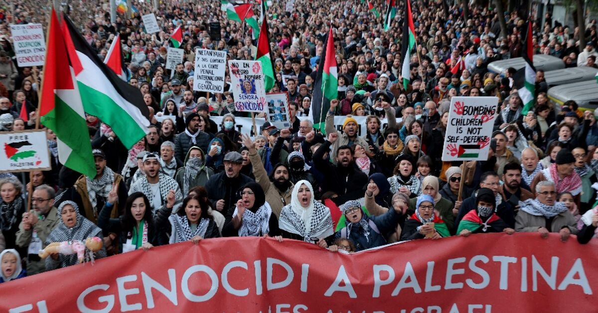 20,000 march in Spanish capital towards Gaza ‘genocide’