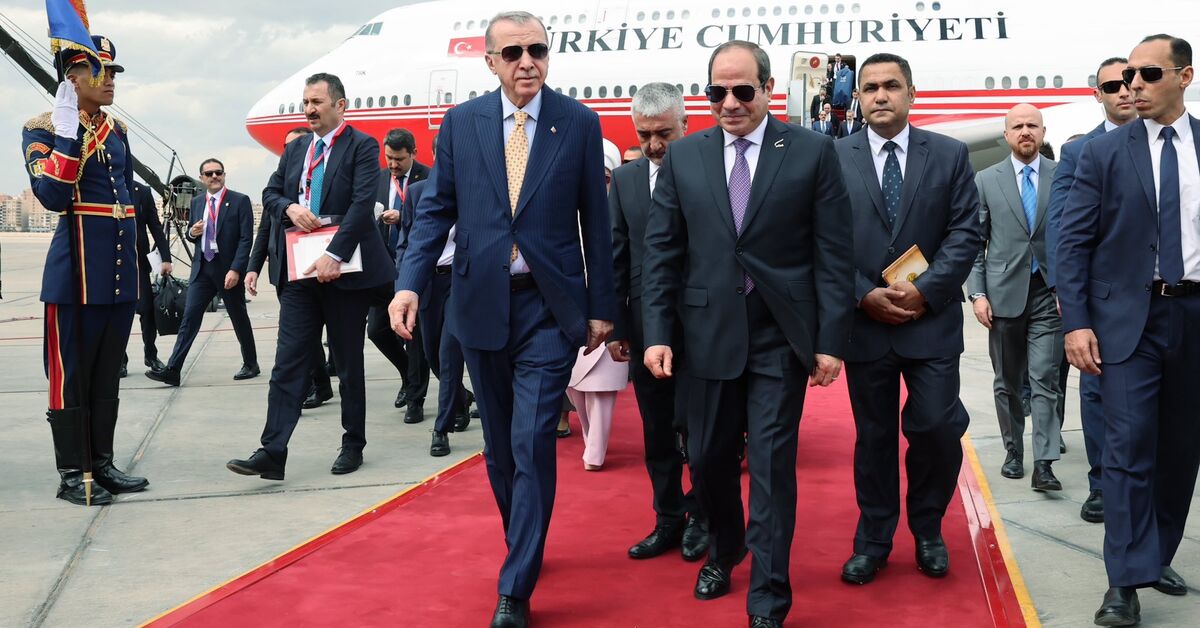 Turkey’s Erdogan receives red-carpet reception in Egypt, calls Sisi ‘brother’