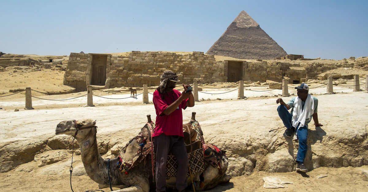 Mysterious Structure At Egypt’s Pyramids Could Be Undiscovered Tomb 