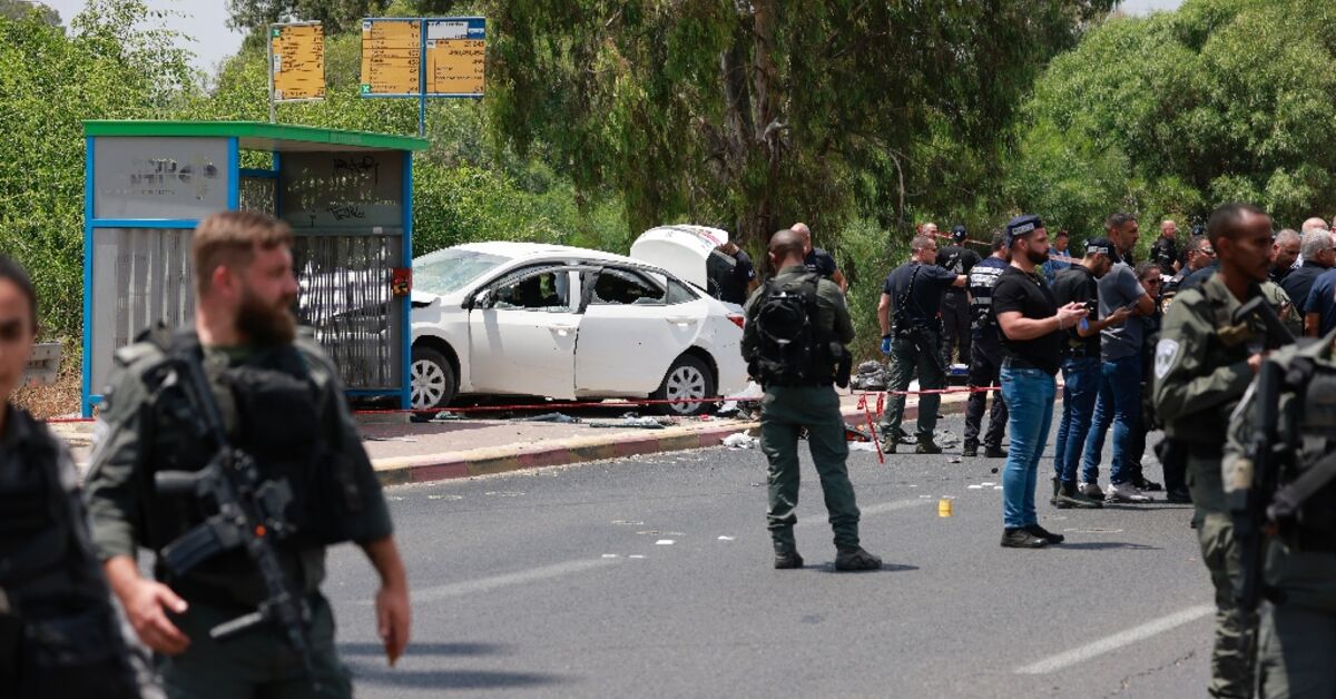 Israeli police kill car-ramming suspect after troopers hit