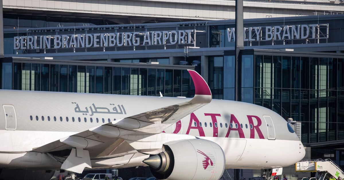 Qatar Airways suspends Iran, Lebanon flights, joining growing list of airlines